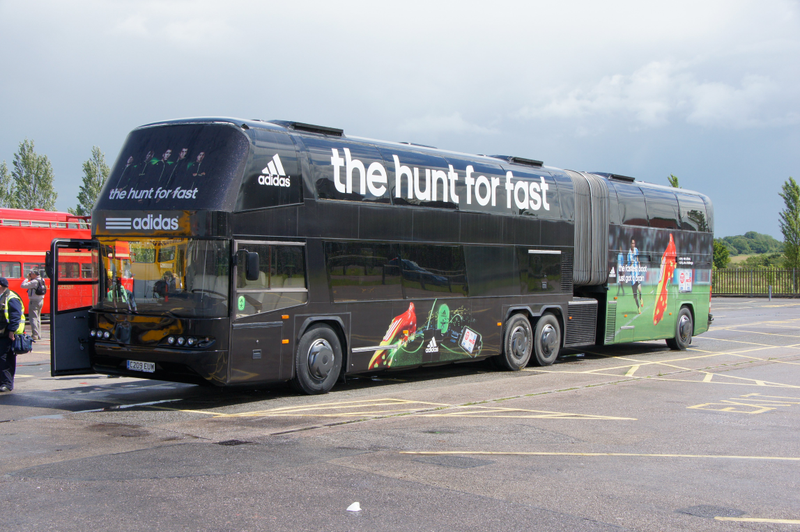 Illustration for article titled Have you ever thought; "Oh dear, my coach bus is far too short and has a far too small amount of wheels!"?